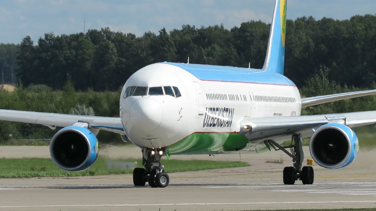 Боинг 767 - самолет с поющими двигателями. Красивая подборка из Домодедово.