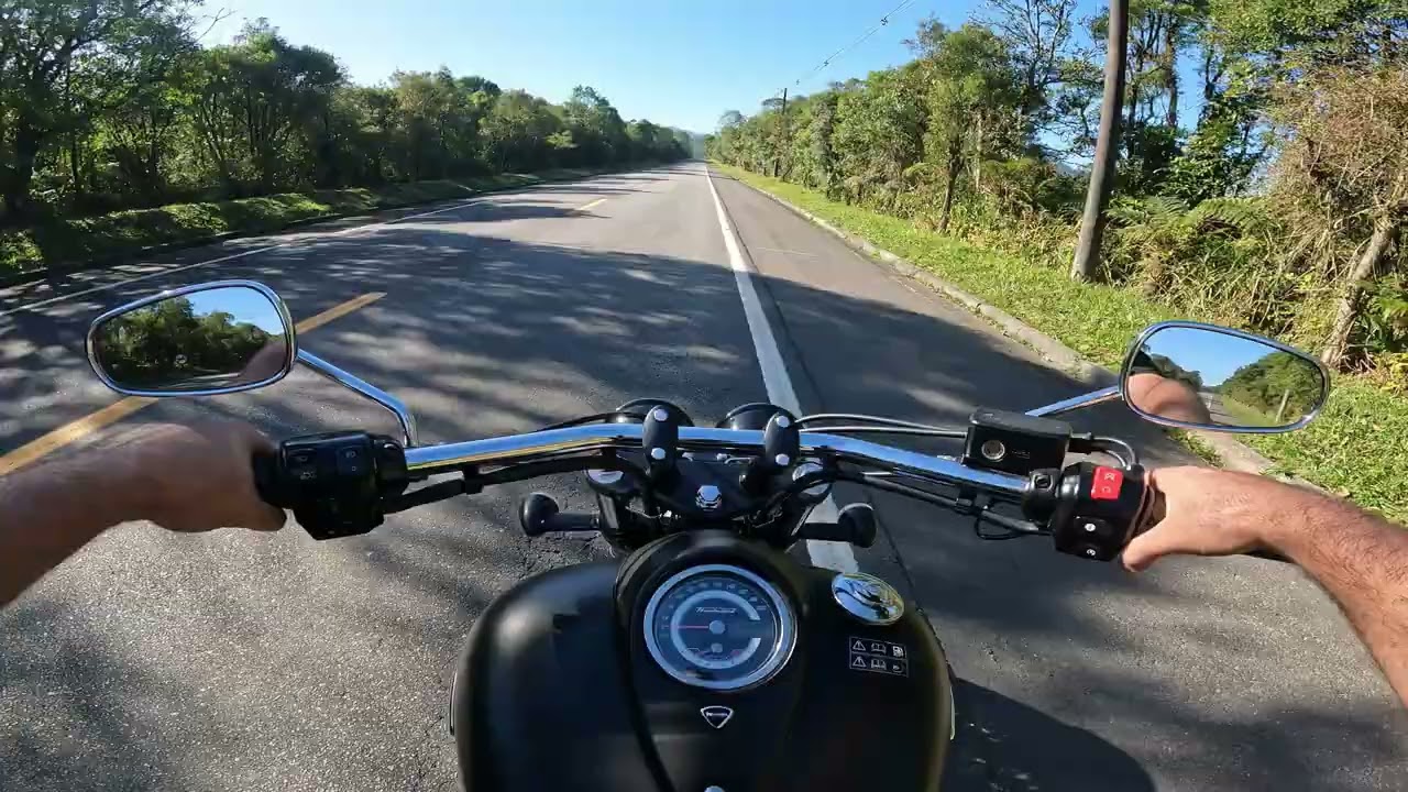 Uma das motos mais raras do Brasil. Triumph Thunderbird Storm.
