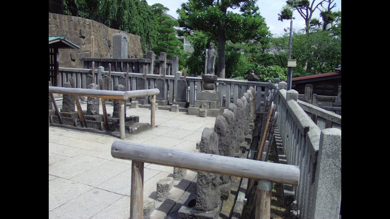 Graves of 47 Samurai (Ako Gishi) at Sengakuji Temple, Tokyo Metropolis