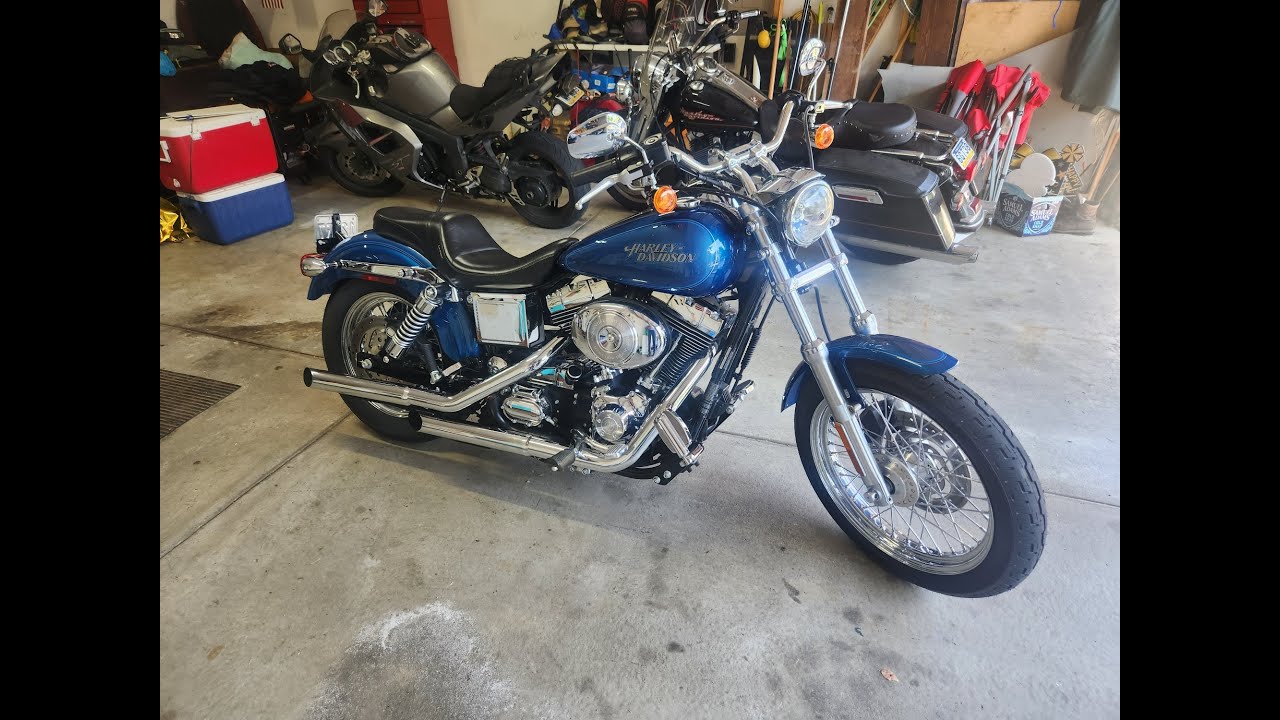 Замена аккумулятора Dyna Low Rider