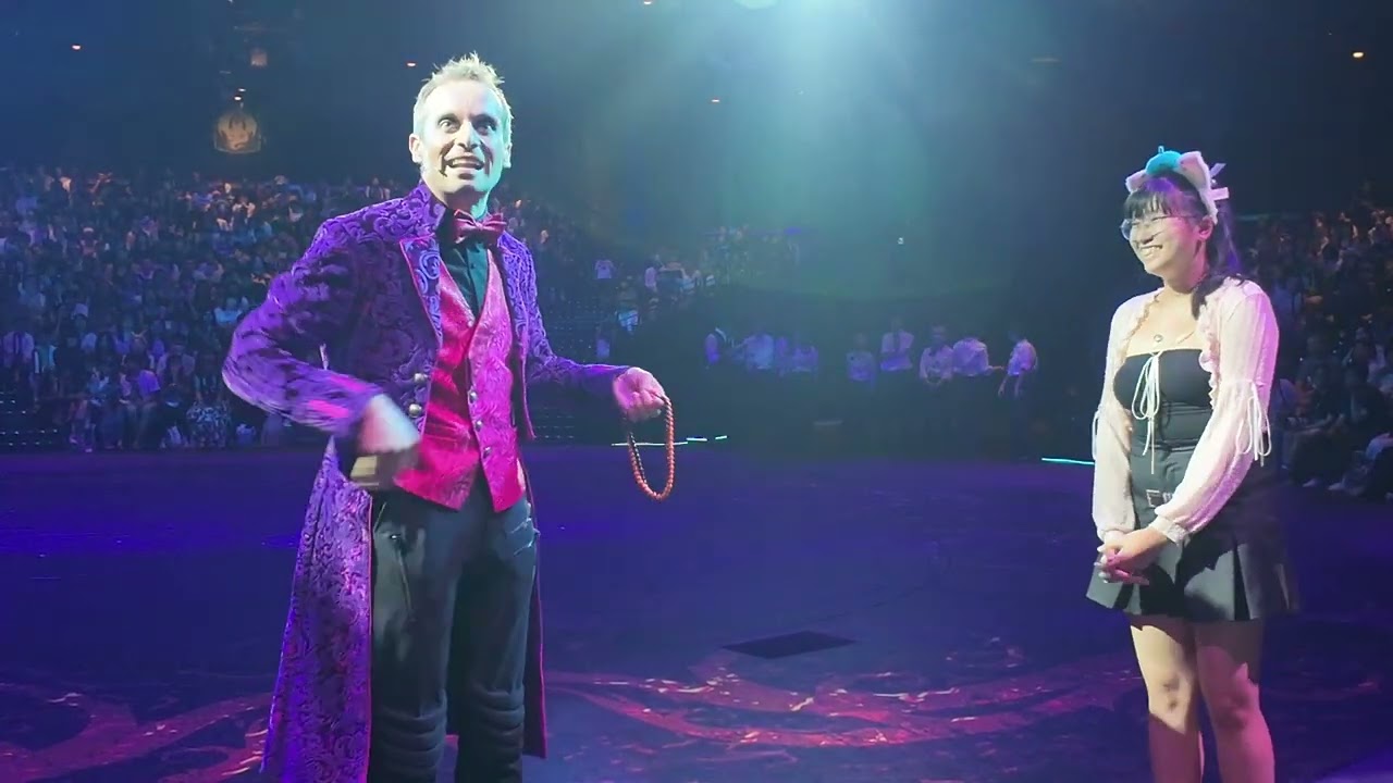 [4K] Hong Kong Disneyland : Lets Get Wicked Halloween Show Front Row View 2024
