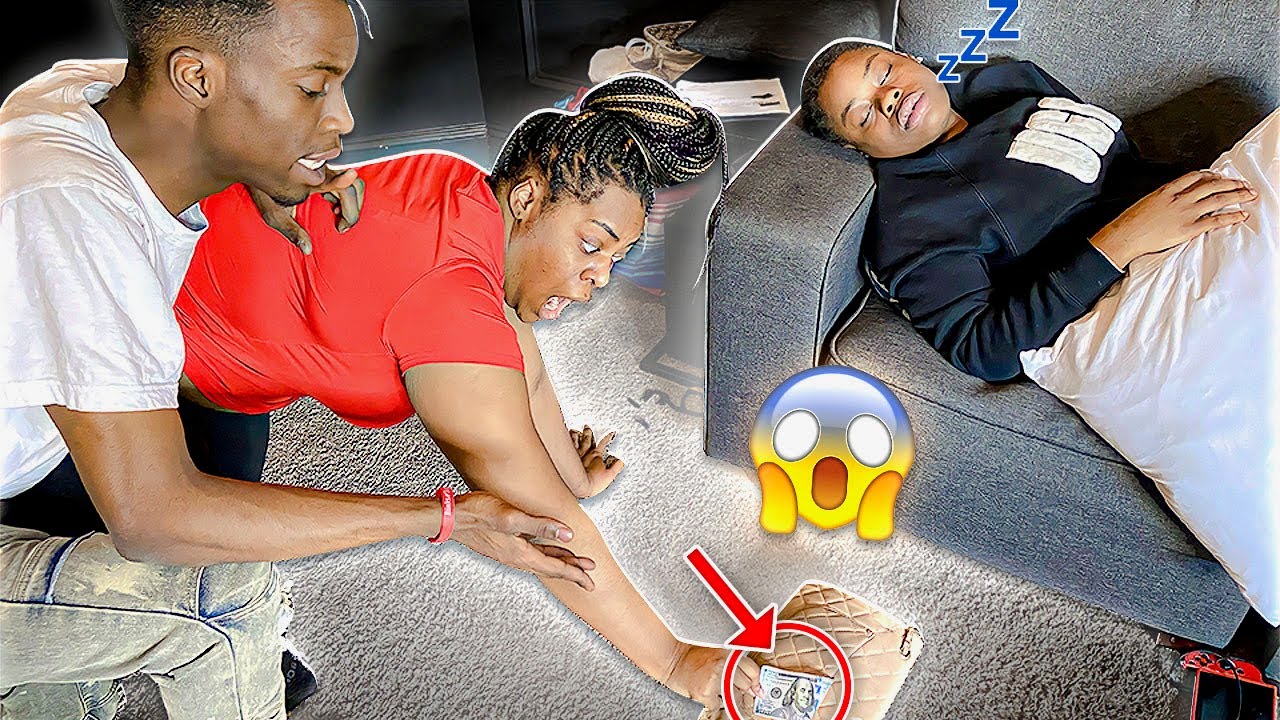 STEALING OUT OF TAKEEYA PURSE PRANK (GONE WRONG)😂