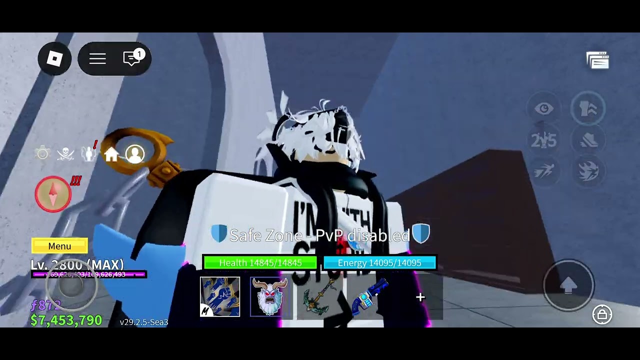 Playing blox fruit and trying combo (my frist vid)🤗