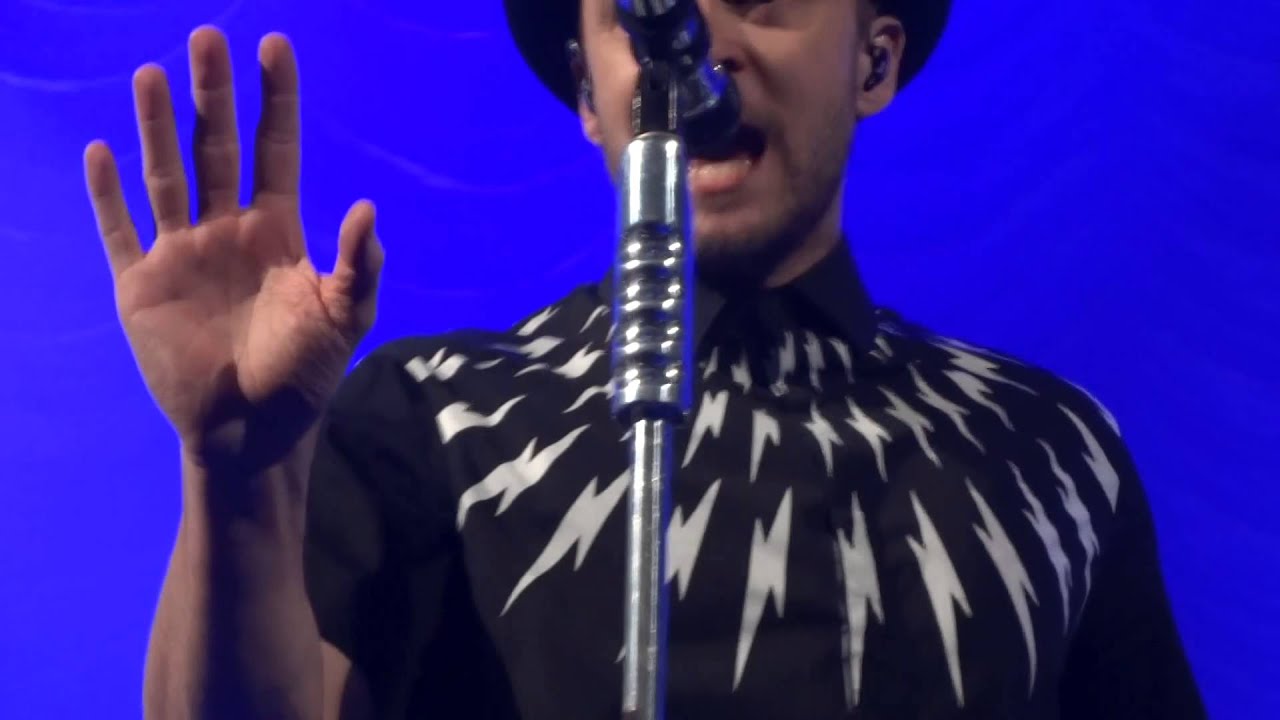 Justin Timberlake - Pusher Love Girl (L'Olympia, 21 août)