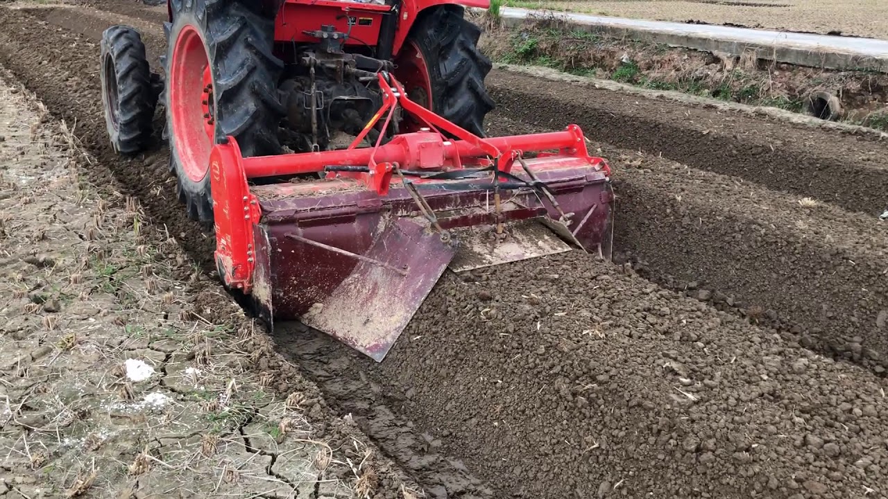 Máy cày M6040 ép luống ở Kinh Môn, Hải Dương Kubota Tây Đô 0904 406 828