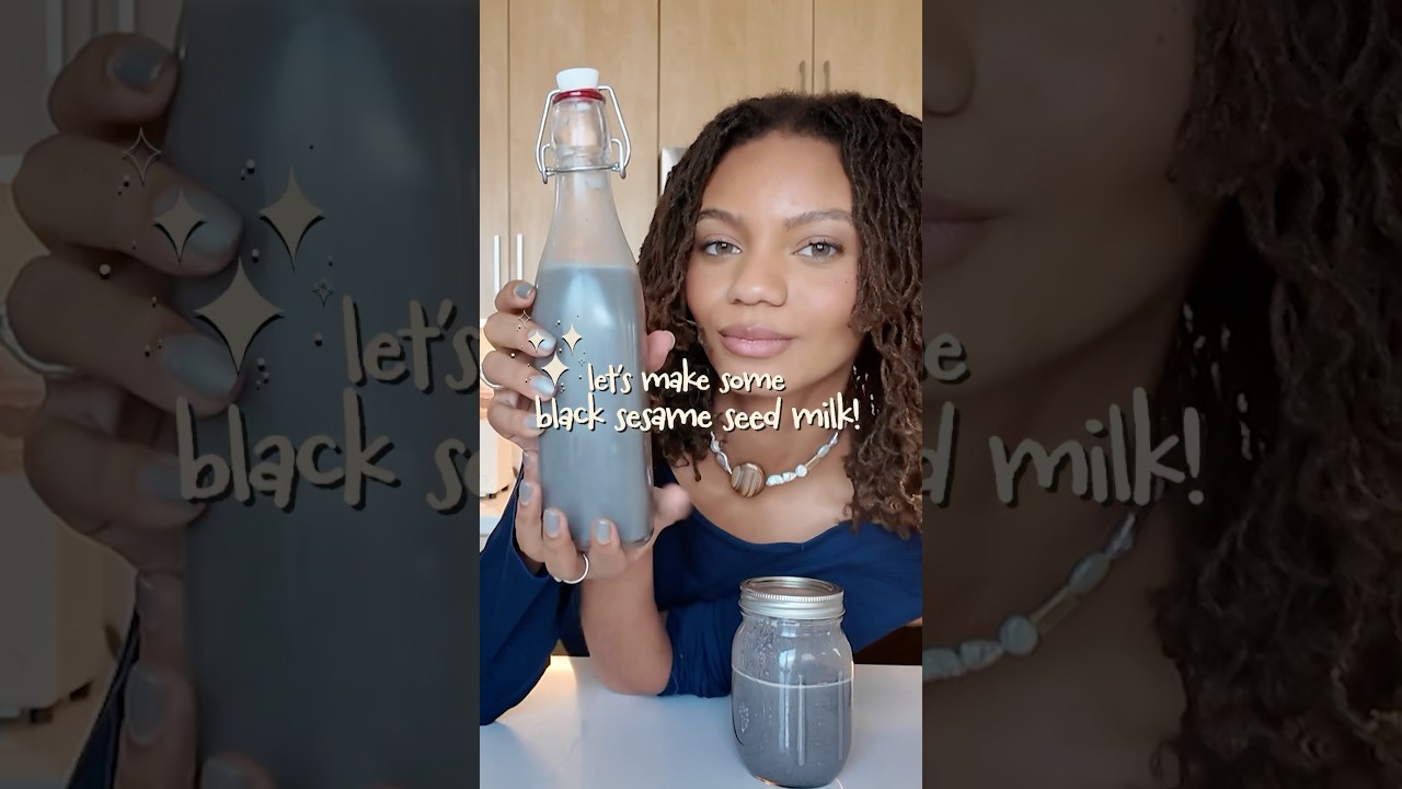 What does black sesame seed milk taste like? DELICIOUS #recipe #milk #plantbasedmilk #plantbased
