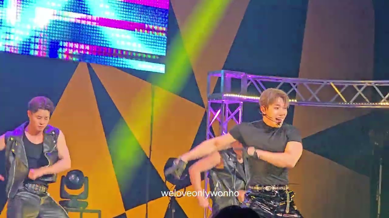 260233 WONHO  StayAwake  in JAPAN  1部 'OPEN  MIND ' 