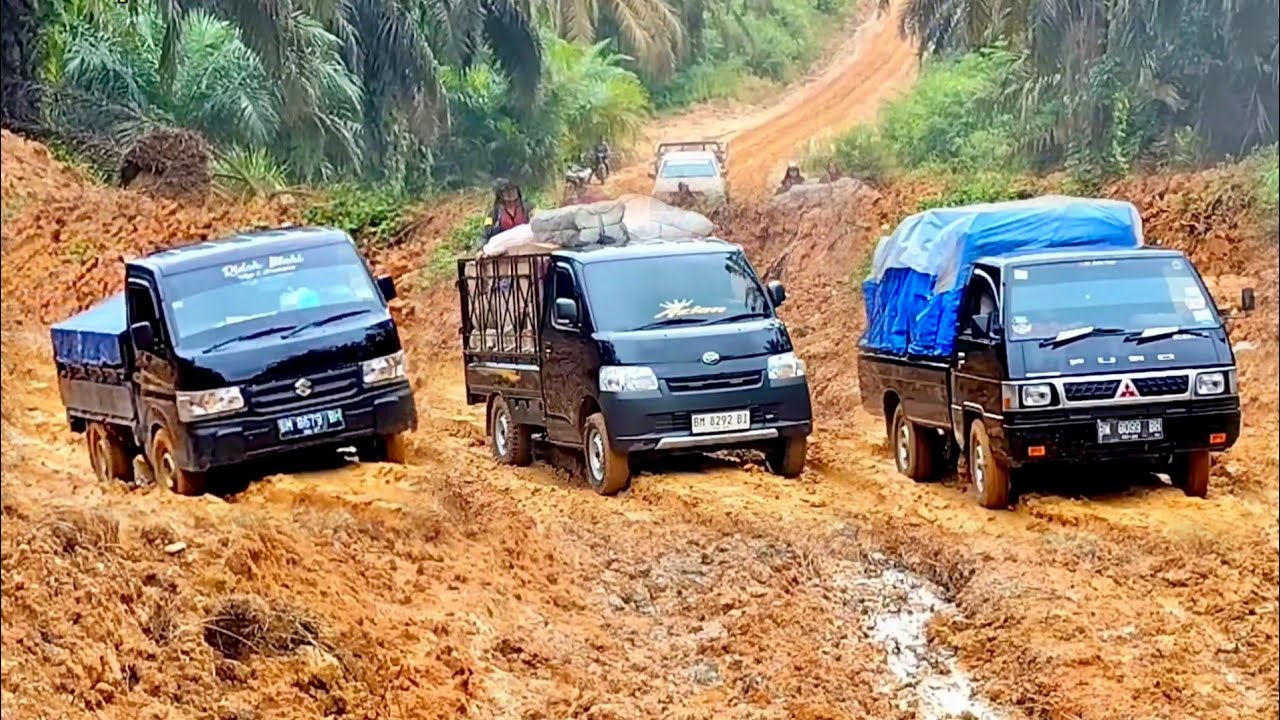 Pertarungan Tiga Merk Mobil Pick Up Ternama, Adu Kekuatan Dijalan Lumpur