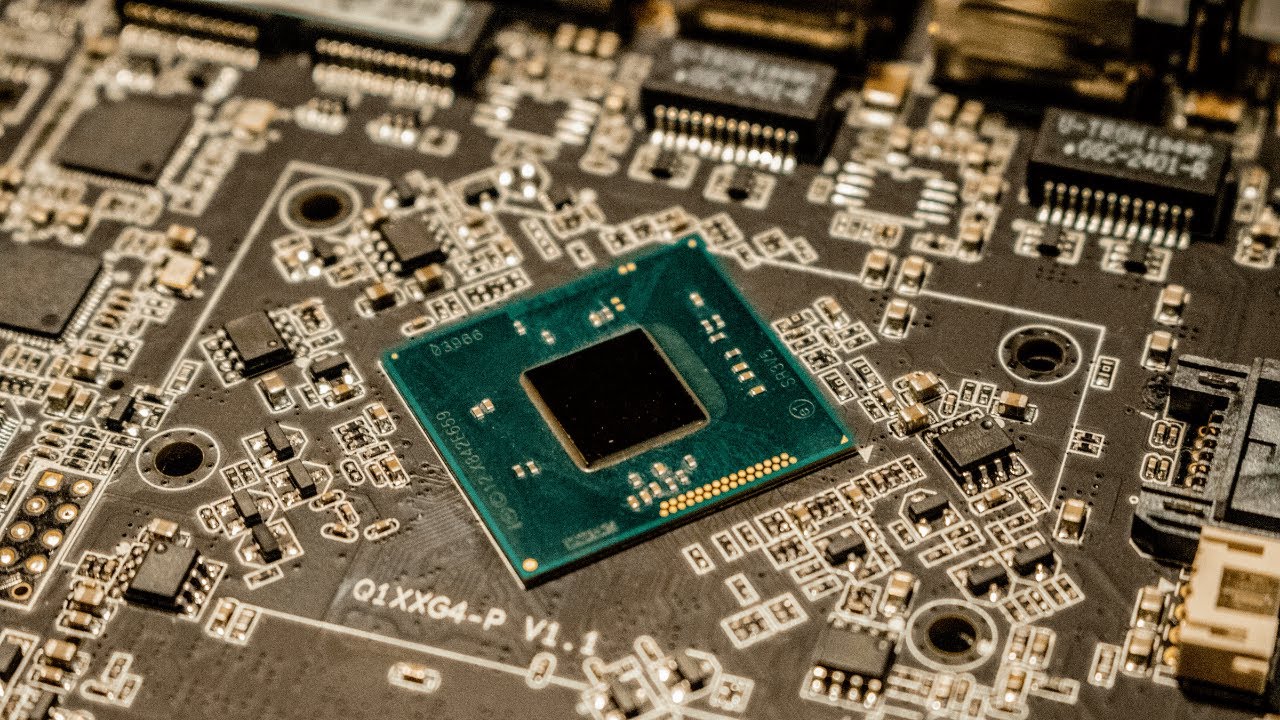 ASML: The Unseen Monopoly Behind Chipmaking