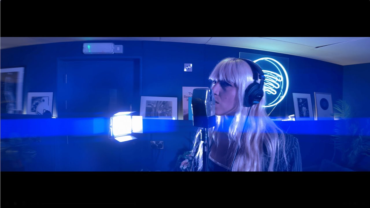 Thandii - Past - Live from Spotify London
