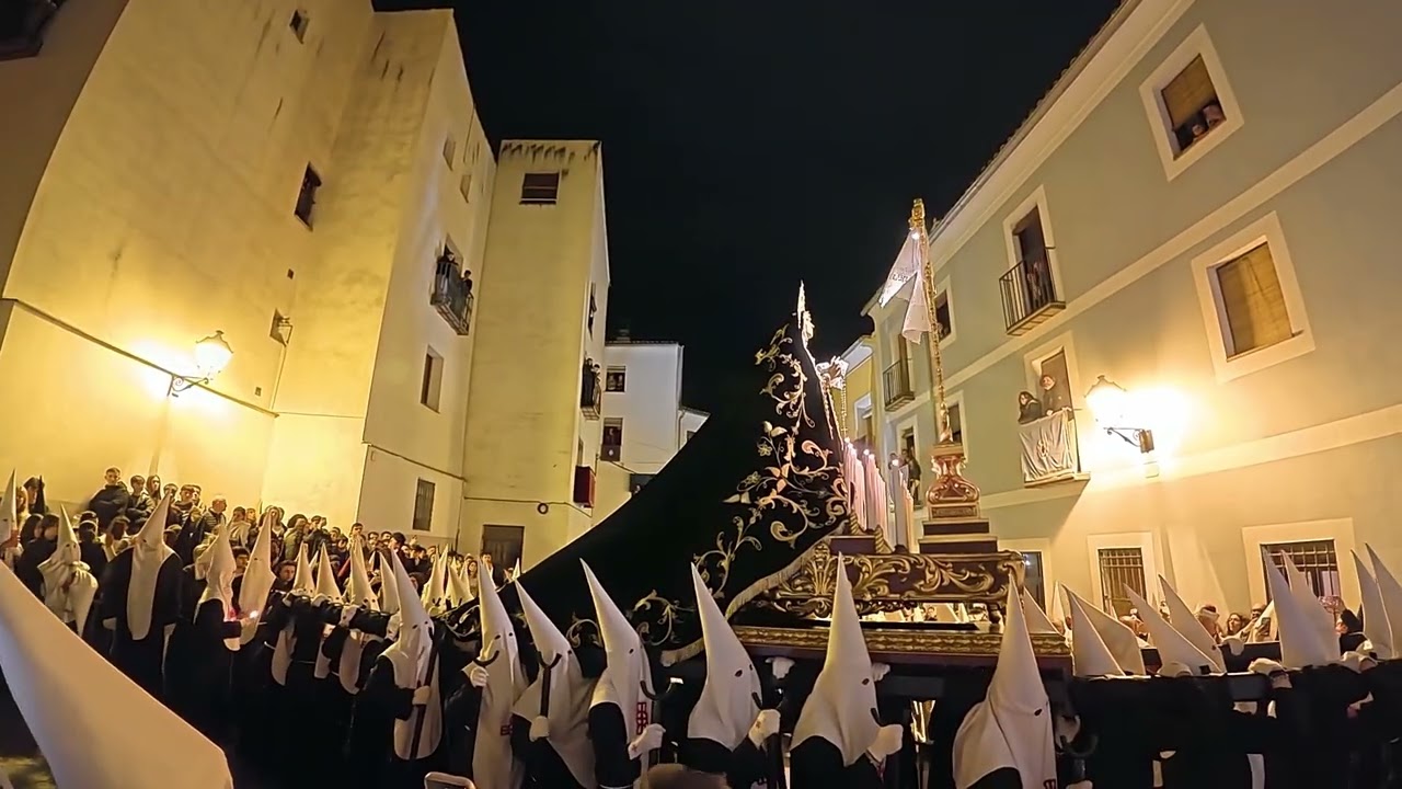 Llegada de Ntra Señora de la Soledad y la Cruz al Salvador. Santo Entierro Semana Santa Cuenca 2025