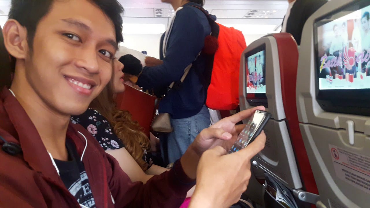 Saat Batik Air Bunker, Pramugari Seksi Duduk Disebelah Temen Gua