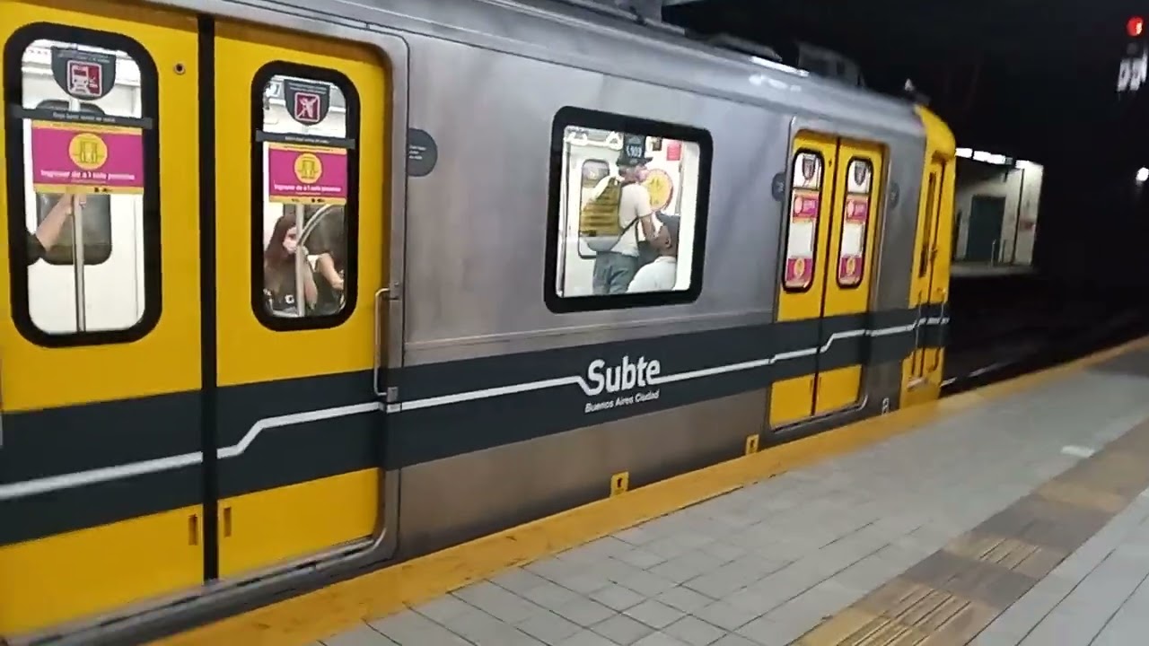 Subte Línea A: Formación CNR CITIC 2 Cabina 227 En La Estación Plaza Miserere.