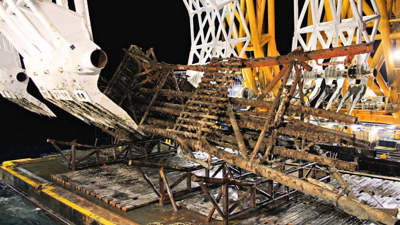 Versabar's Claw Lift Device