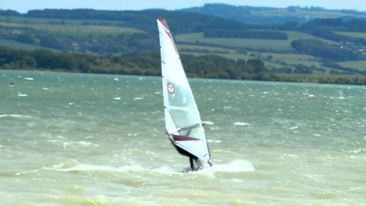 Vodní nádrž Rozkoš - Windsurfing na českém moři - Full HD č.2
