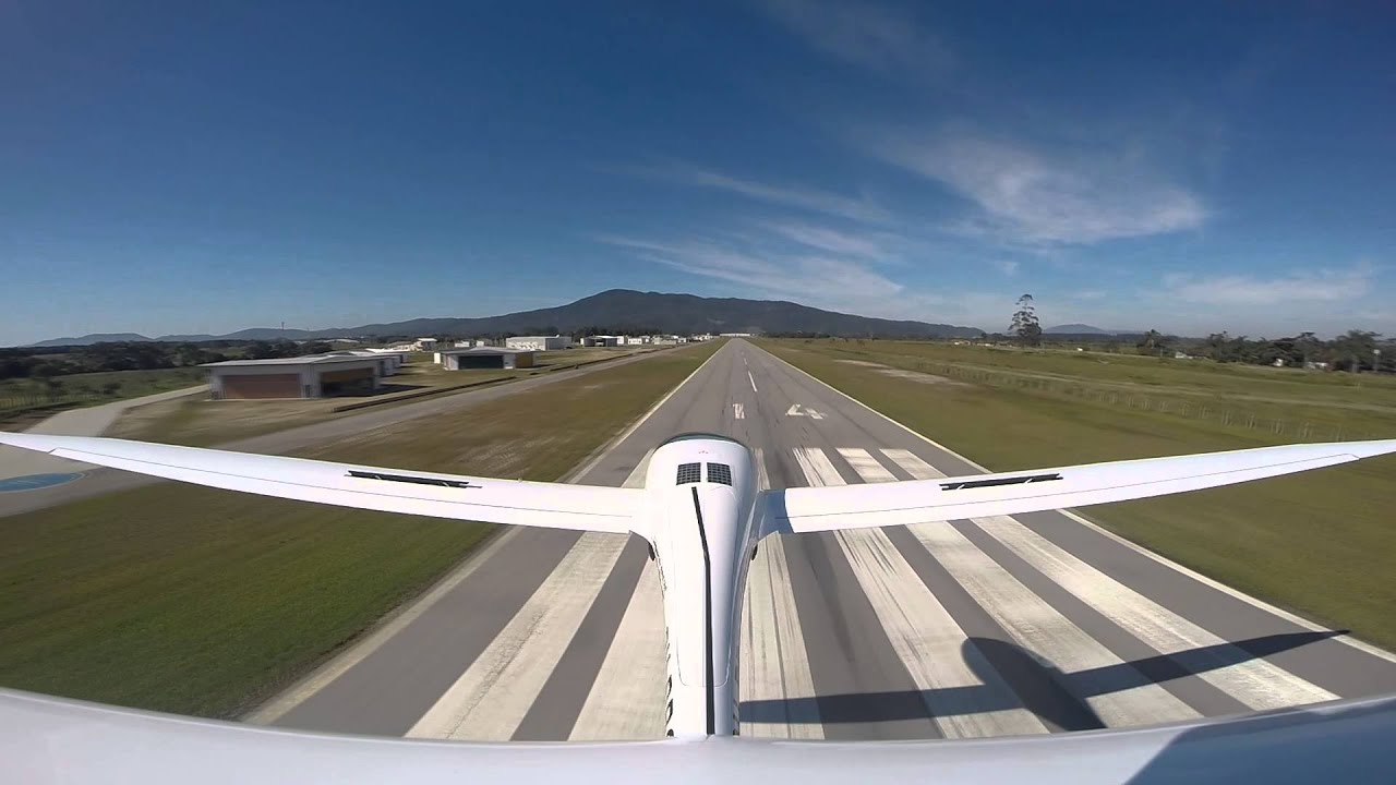 Pipistrel Taurus - Aerobatic flight Brasil