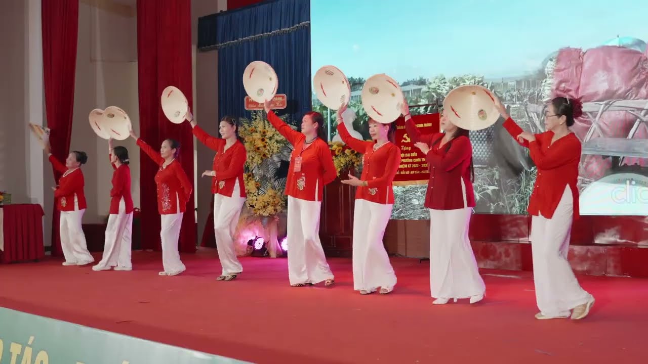 Múa Bài ca nông thôn ngày mới | Văn nghệ chào mừng Đại hội đại biểu Hội nông dân phường Chơn Thành