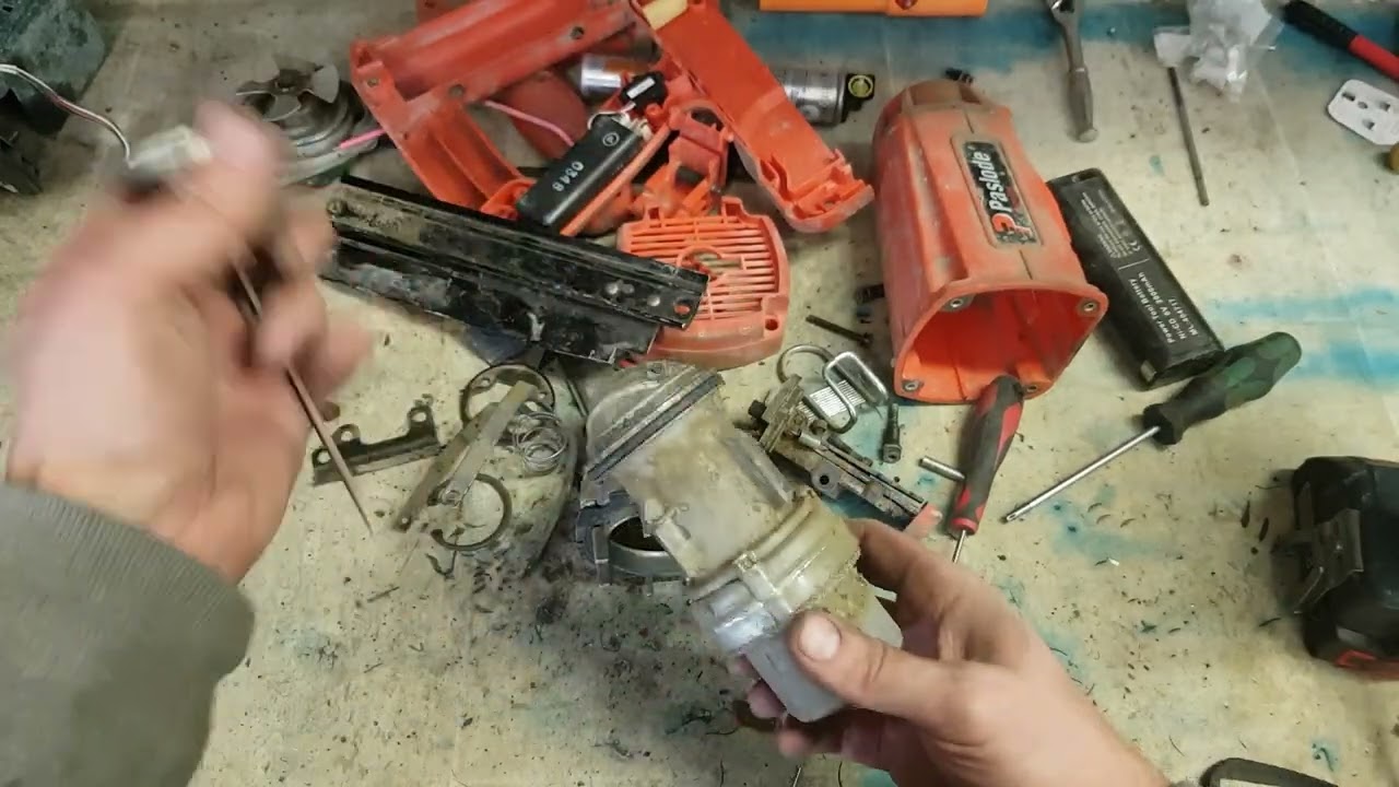 Paslode IM250 strip, service, clean  and rebuild.