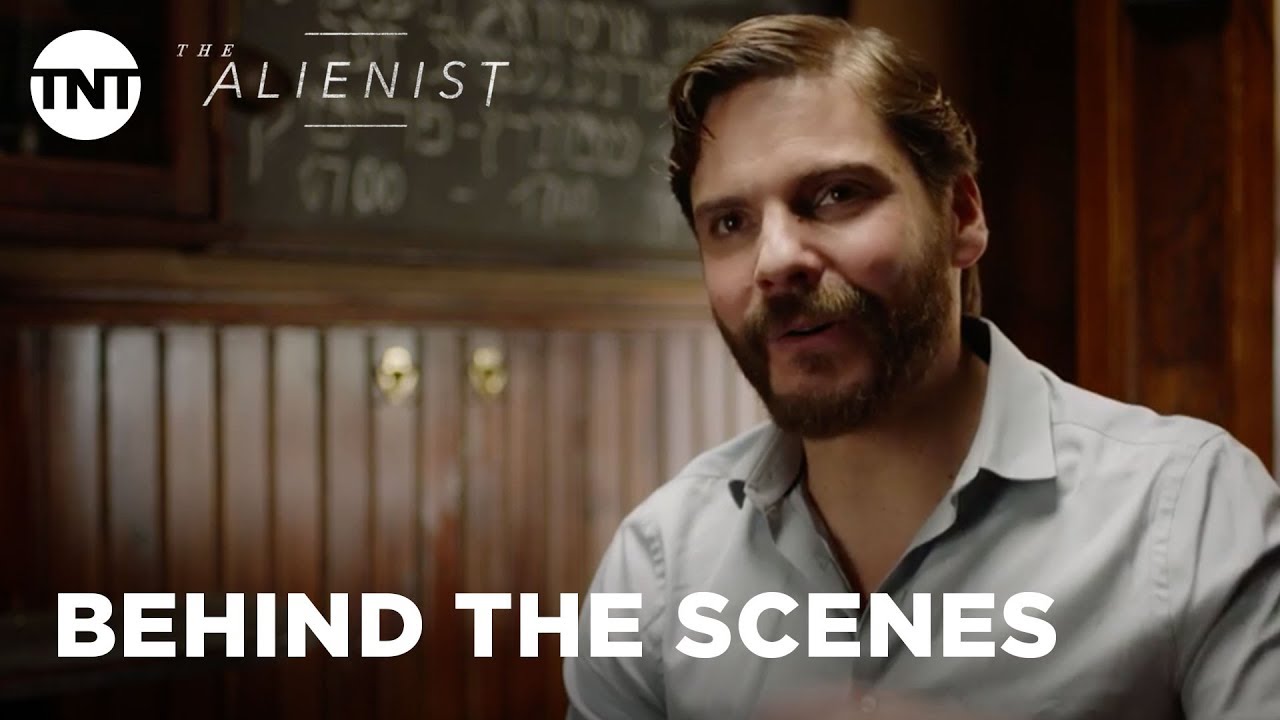 The Alienist: Birth of Psychology with Daniel Brühl - Season 1 [BEHIND THE SCENES] | TNT