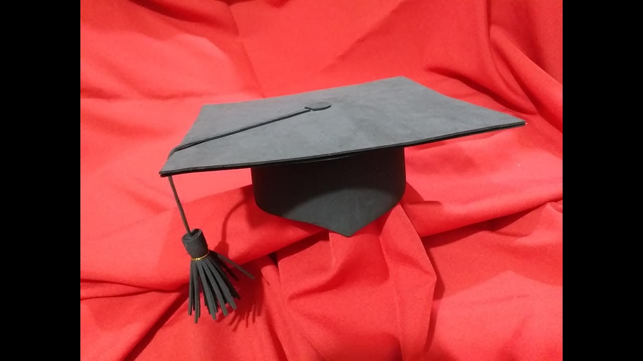 COMO HICE BIRRETE DE GRADUACION DE FOAMY PASO A PASO MUY FACIL