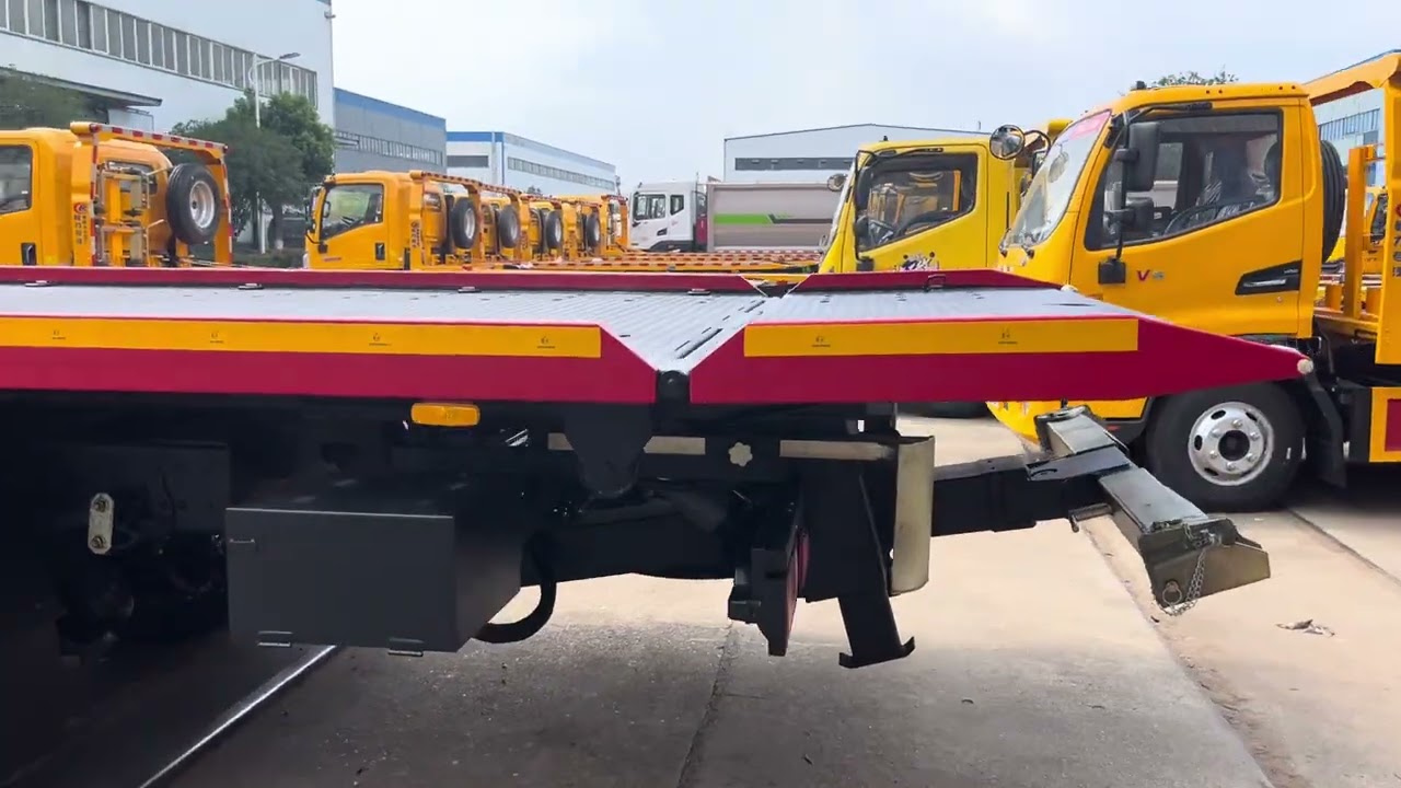 ISUZU flatbed tow truck with crane for sale, Whatsapp: +86 13329899995