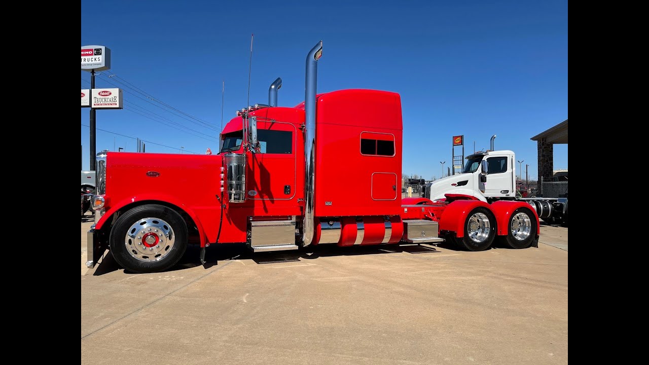 Custom Left Lane Hot Rod for the guys at The Truck Shop New Peterbilt 389
