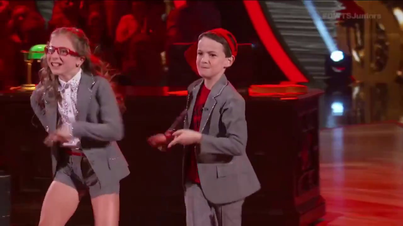 Jason Mayburn & Elliana Walmsley - DWTS Juniors Week 1 Cha Cha
