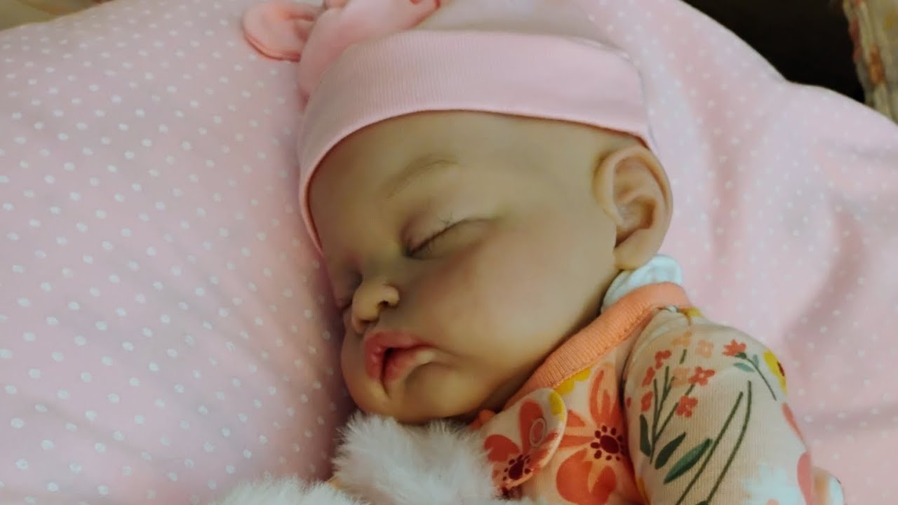 Hannah #silicone #cuddlebaby#dolls#reborncollection #collector