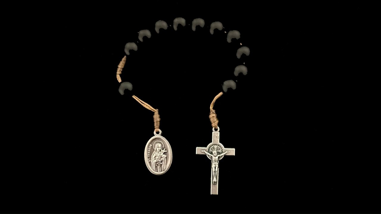 The Rosary- The Luminous Mysteries (Short) St. Therese of Lisieux with ambient Fire and Rain