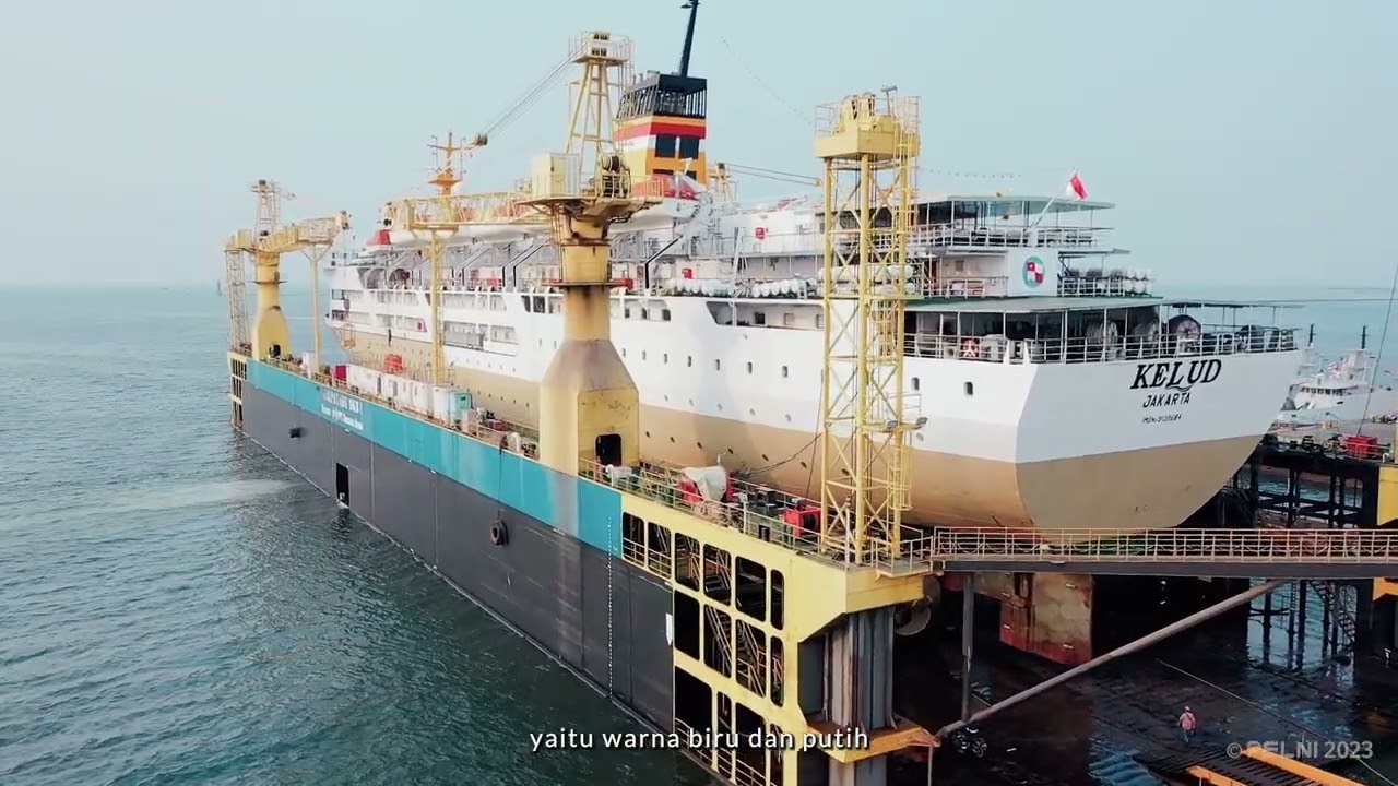 Wajah Baru KM Kelud - Proses Docking Rutin & Pergantian Tampilan