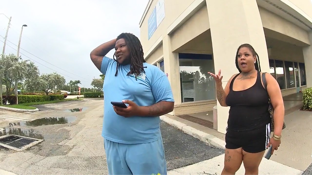 Jealous Girlfriend Goes Nuts After Police Deny Her Story