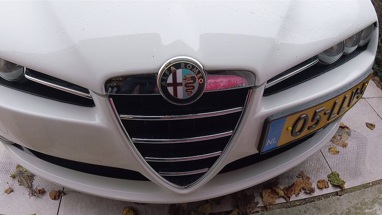 Replacing FRONT EMBLEM on Alfa Romeo 159/Brera/Spider