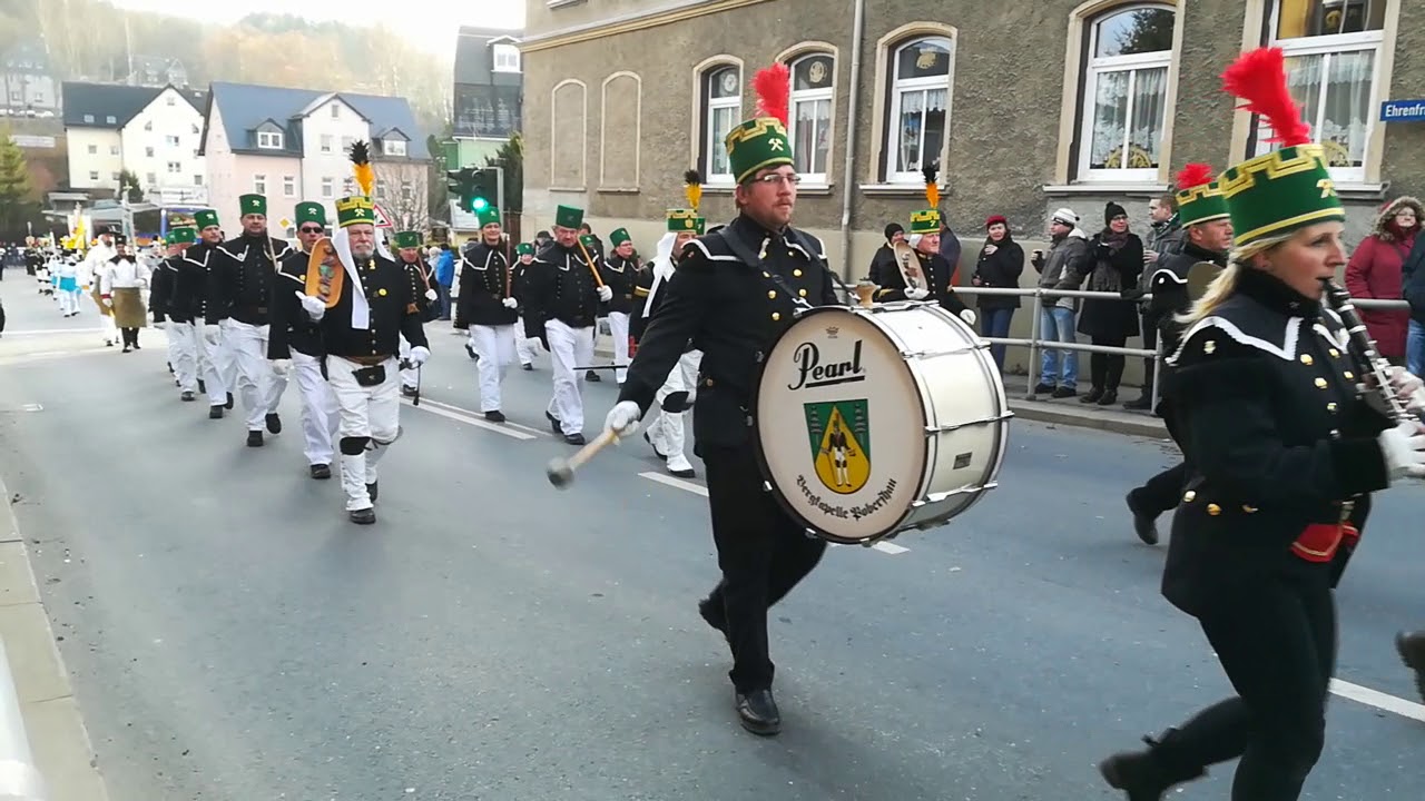 Bergparade am 3. Dezember 2017 in Thum.