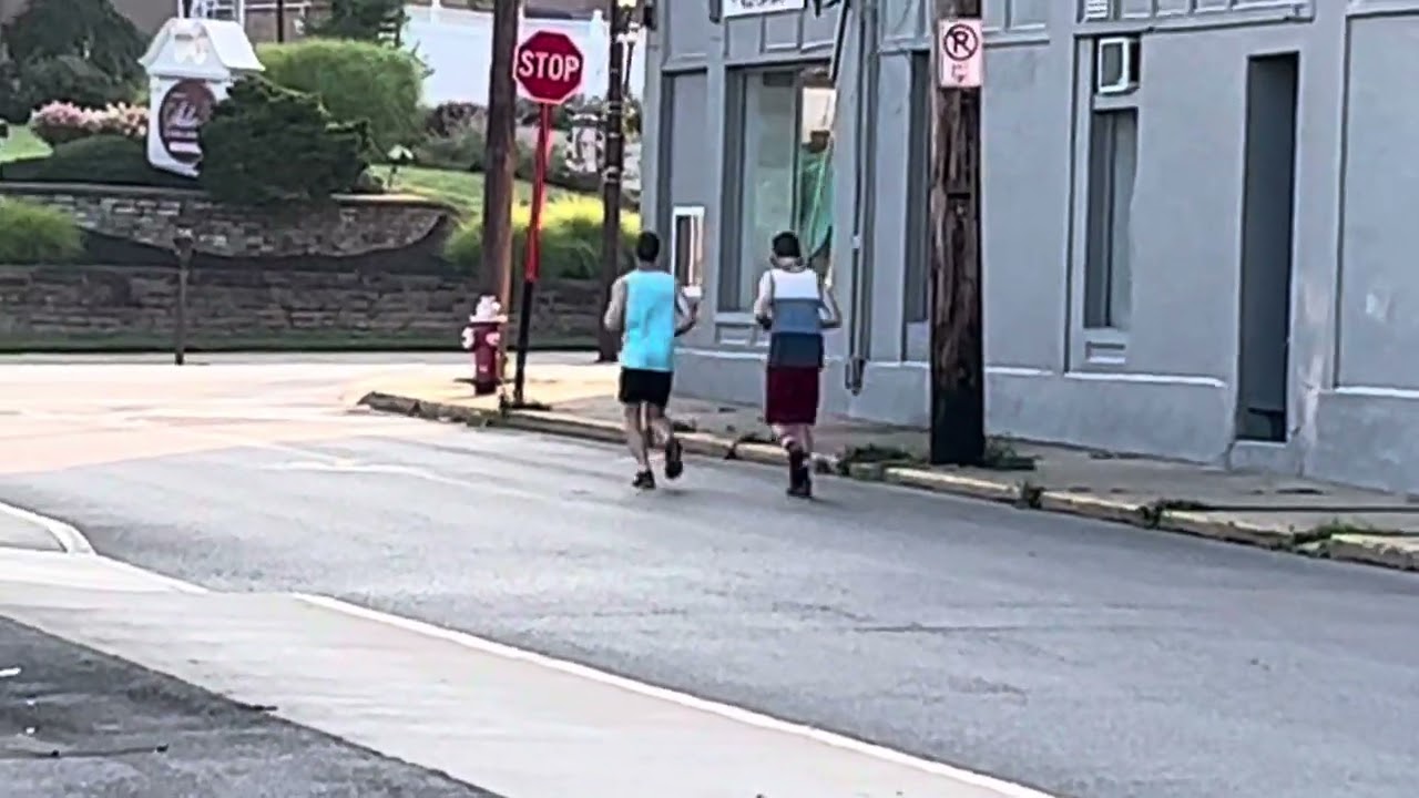Unspoken danger: Jogger's shocking disregard for traffic rules