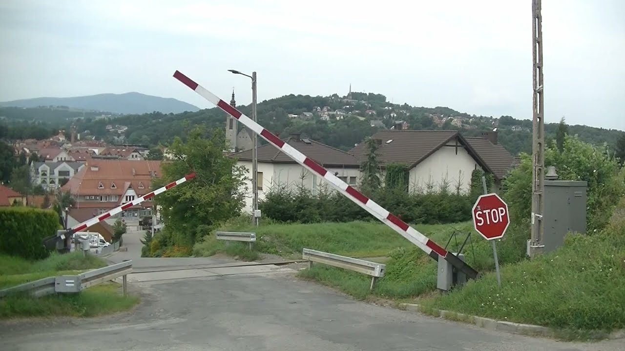 Przejazd kolejowy / Railroad crossing SPR-1 ZWUS | Limanowa