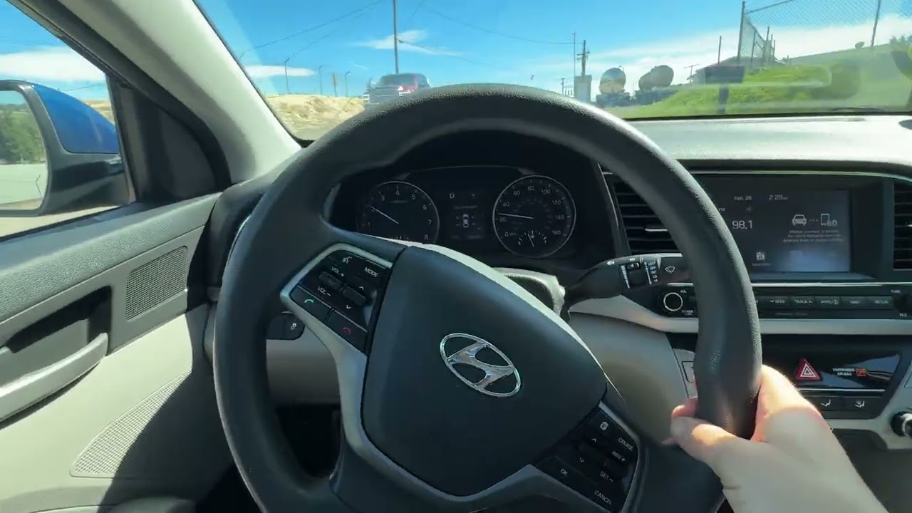 2018 Hyundai Elantra vin 348267 Test Drive