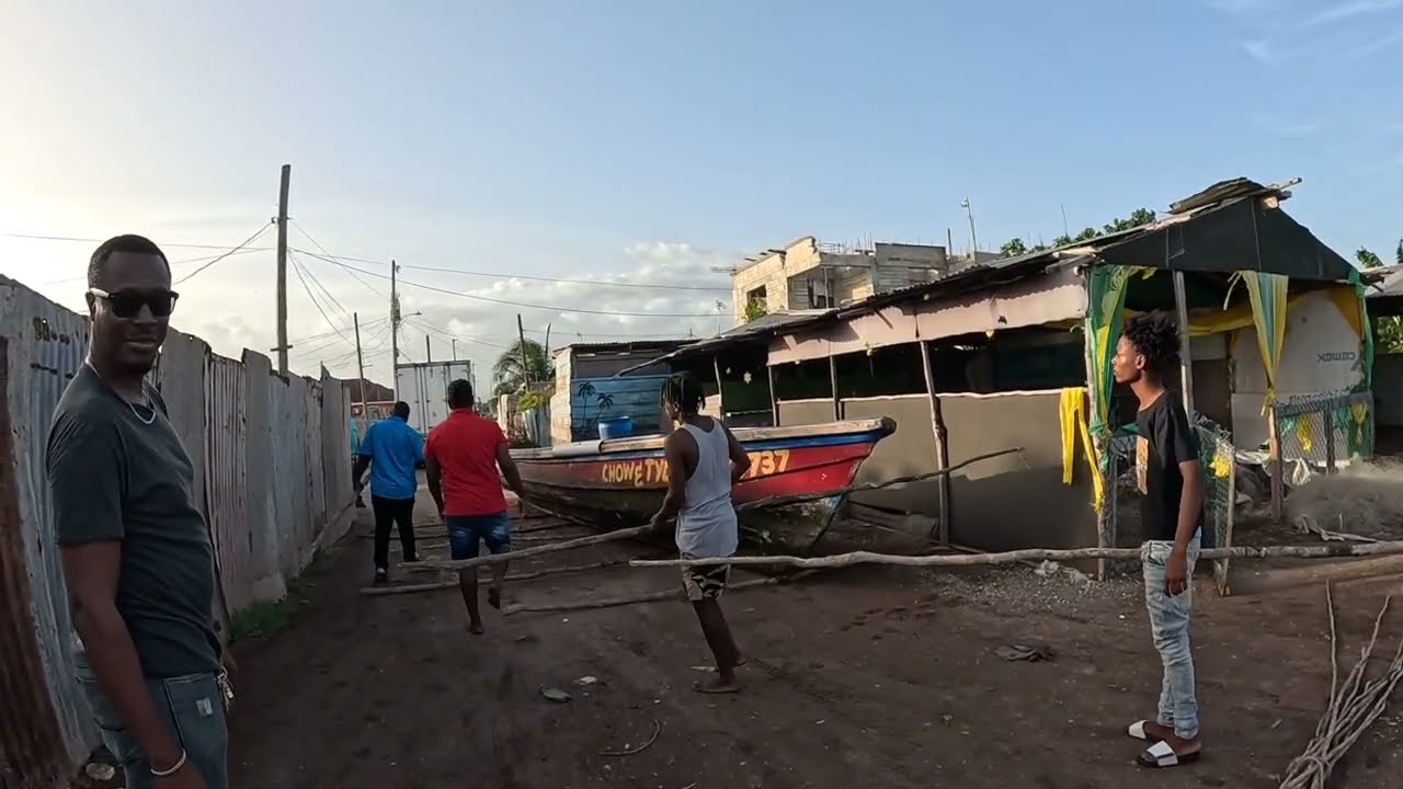 HURRICANE BERYL EVACUATION IN OLD HARBOUR BAY ST CATHERINE #hurricaneberyl #hurricane #jamaica