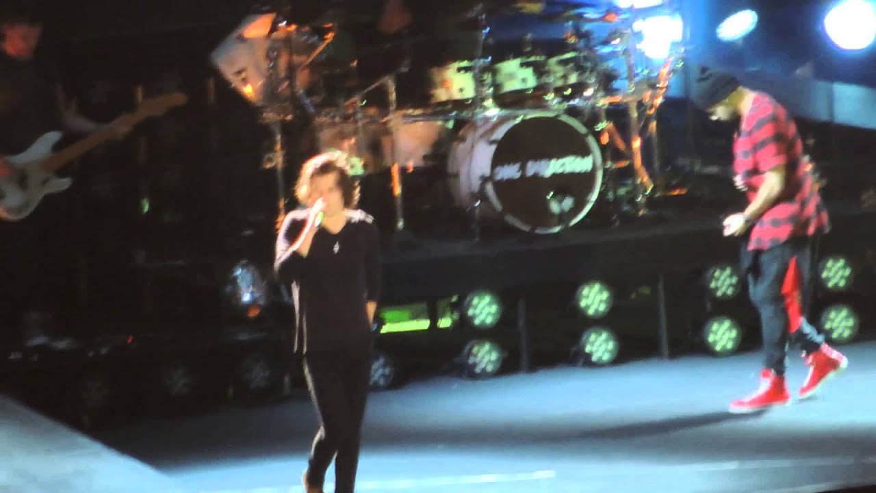 Why Dont We Go There/ Rock Me - One Direction Santiago Chile 01/05