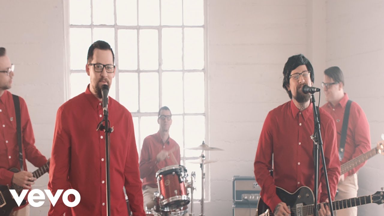 Good Charlotte - Makeshift Love (Music Video)
