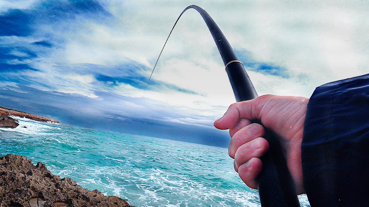 ¡¡DORADA de 2KILOS vs CAÑA de MANO 10 METROS!! Pesca con CAÑA de MANO de 10 METROS a BOYA.