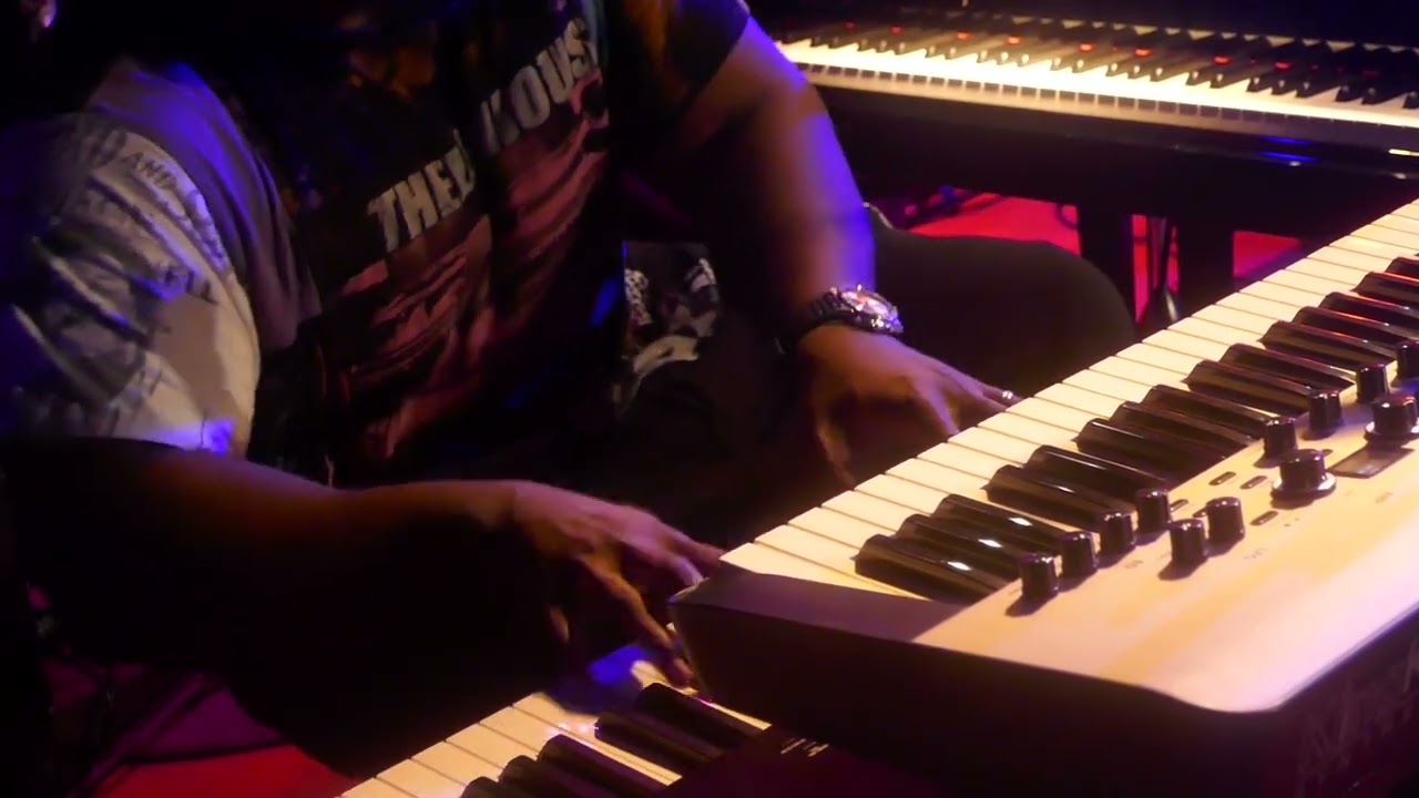 Nate Smith - Gig 1 - Encore (New Morning - Paris - November 14th 2025)
