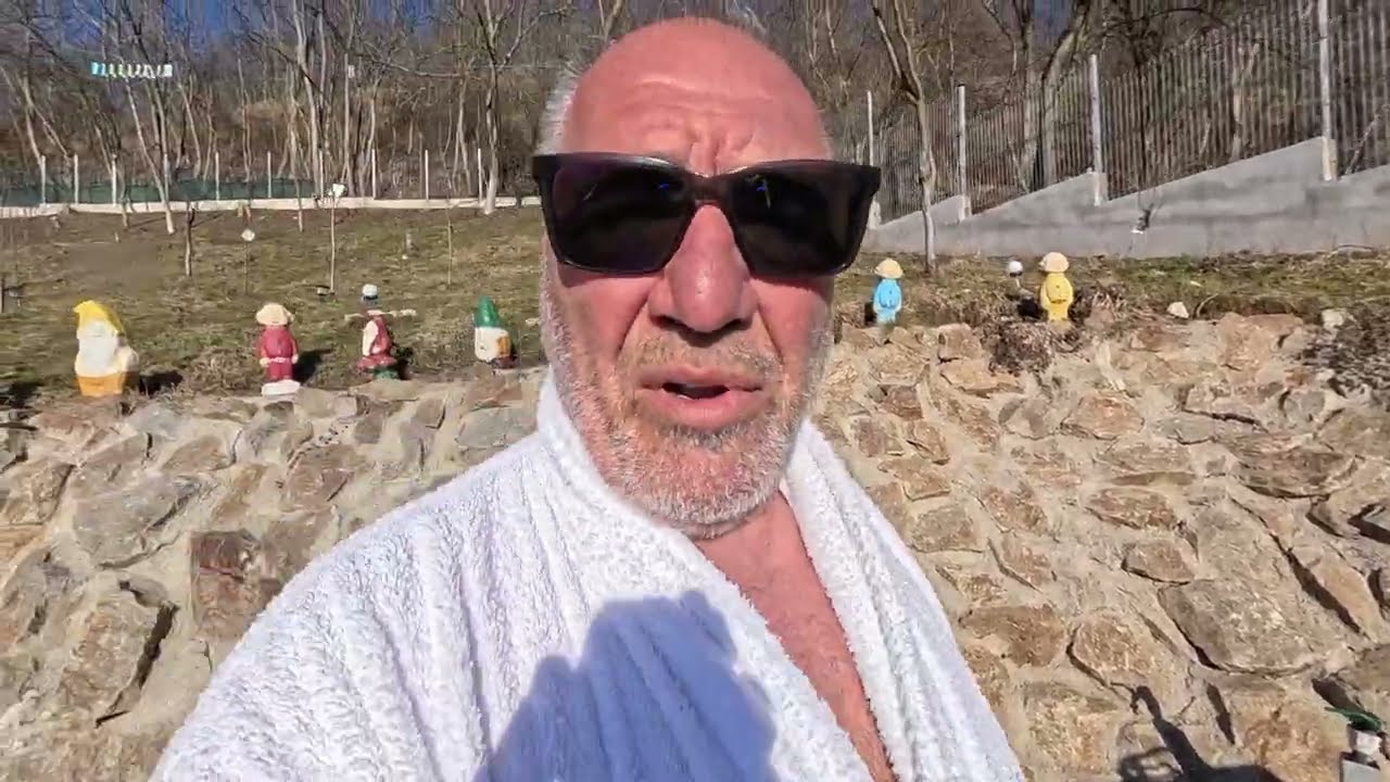PREGATIM BAIA PENTRU CAMERA OCONASEI