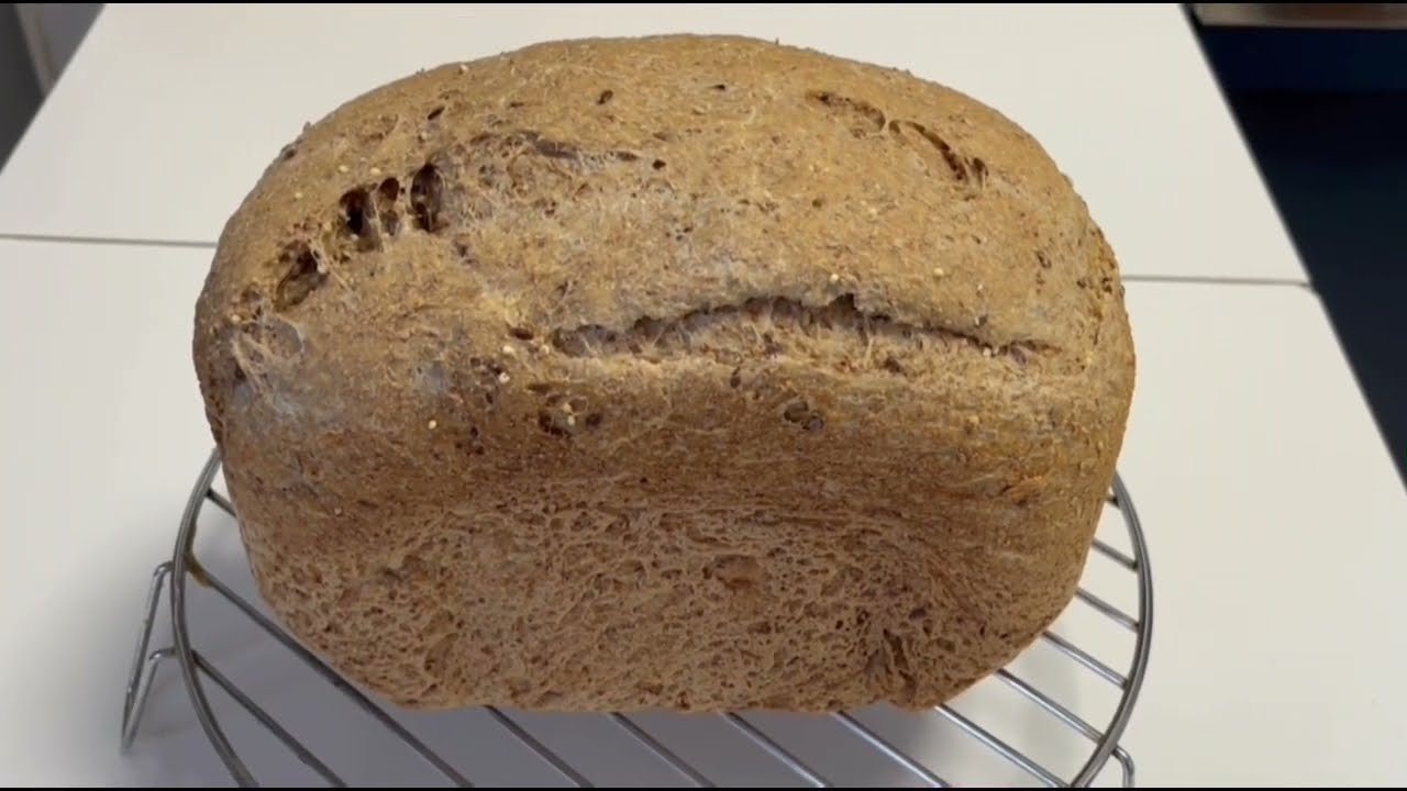 Pan de harina integral con masa madre rápida en panificadora