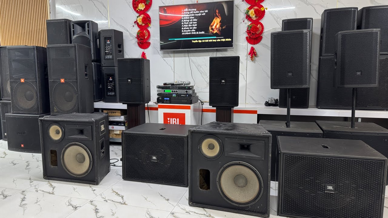 Thanh lý đôi loa jbl 835 giá 19.500