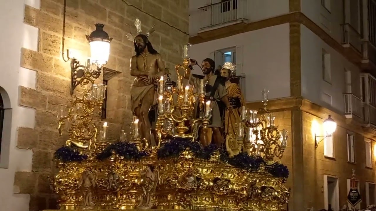 Columna Plaza de San Agustín Semana Santa de Cádiz 2024 Martes Santo.