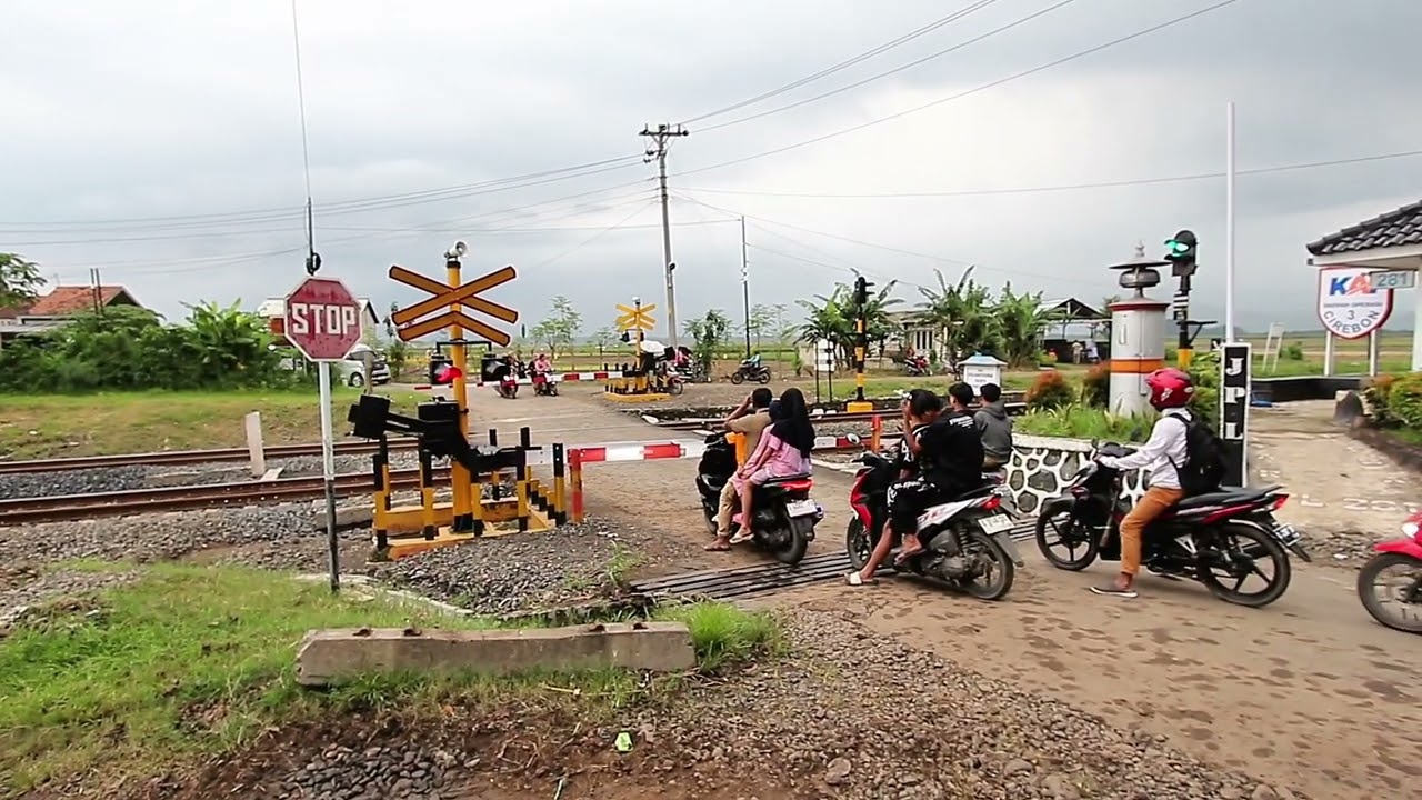 Hunting dan ngabuburit di JPL 281 Kalisalak