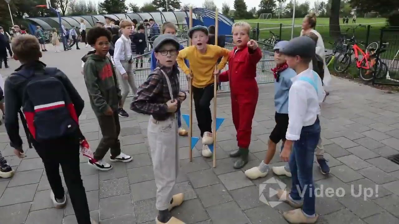 School met de Bijbel in Bleskensgraaf viert 100-jarig jubileum