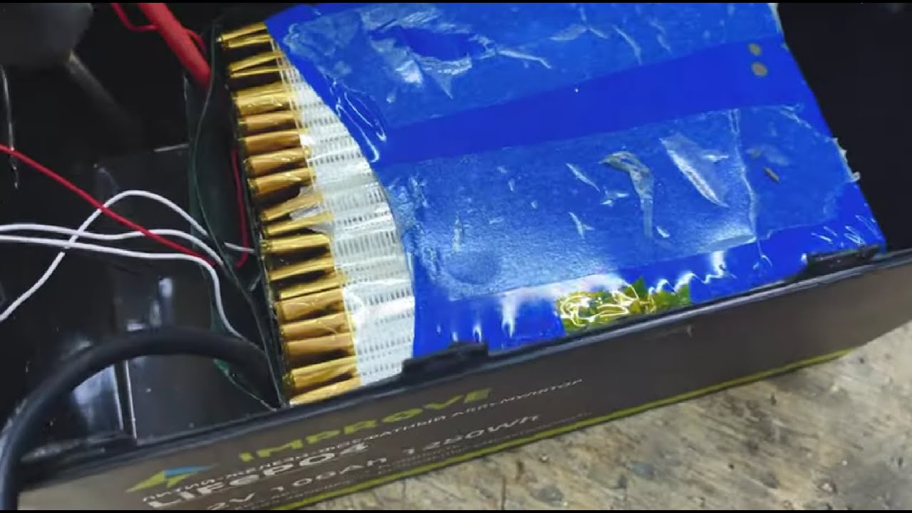 Взрываем LiFePo4 АКБ.  Что КитаЙцы залили внутрь?!