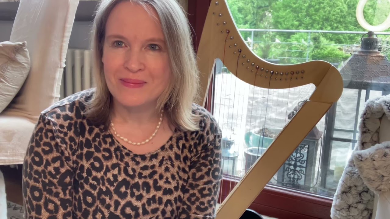 Stand for Adventurer 20 harp by Derwent Harps, unboxing