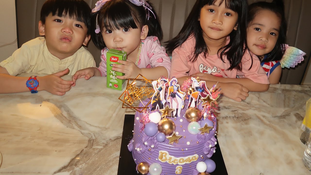 CELEBRATING BREANA 3rd BIRTHDAY // KPOP DEMON HUNTER THEME CAKE // HAPPY BIRTHDAY 